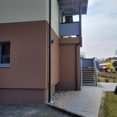 Ferienwohnung Stoisser Mureck Exterior photo